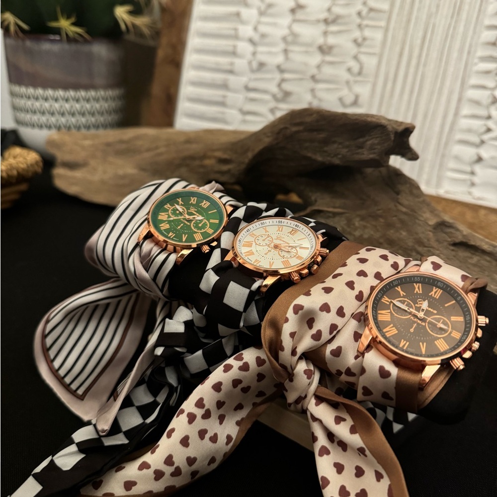 Elegant Women's Watch  - Bandana watch